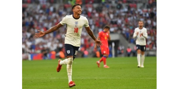 Jesse Lingard a le cœur brisé par Manchester United en prêt depuis de nombreuses années Jesse Lingard a le cœur brisé par Manchester United en prêt depuis de nombreuses années